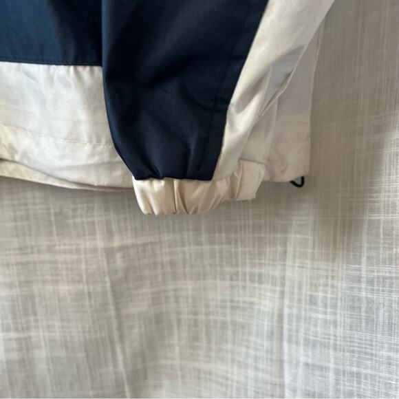 Sovereign State Drawstring Hooded Windbreaker Size Medium - Picture 3 of 12